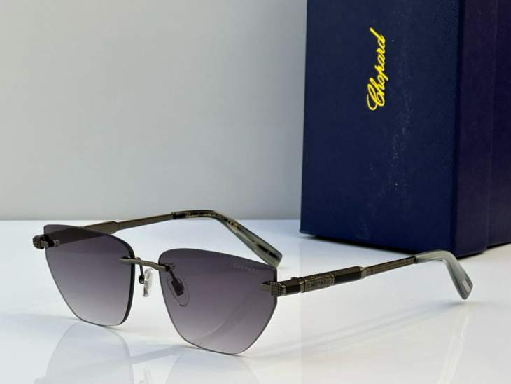 Picture of Chopard Sunglasses _SKUfw65044066fw